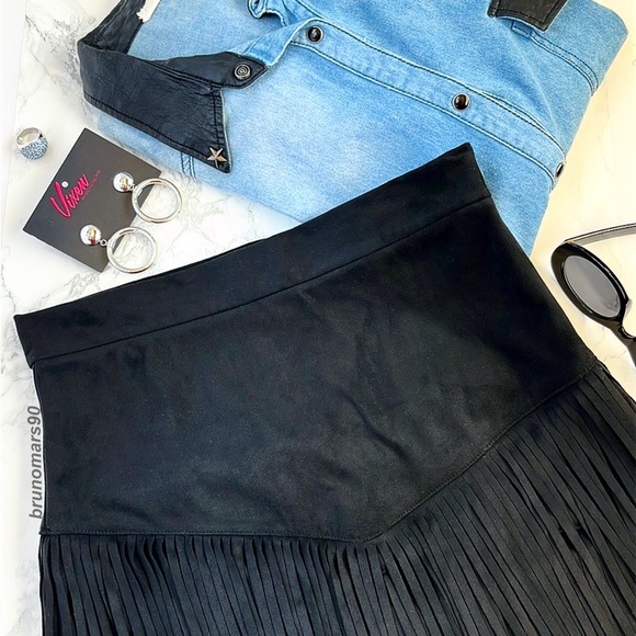 •HP• Altar'd State Farah Fringe Mini Skirt - Picture 8 of 11